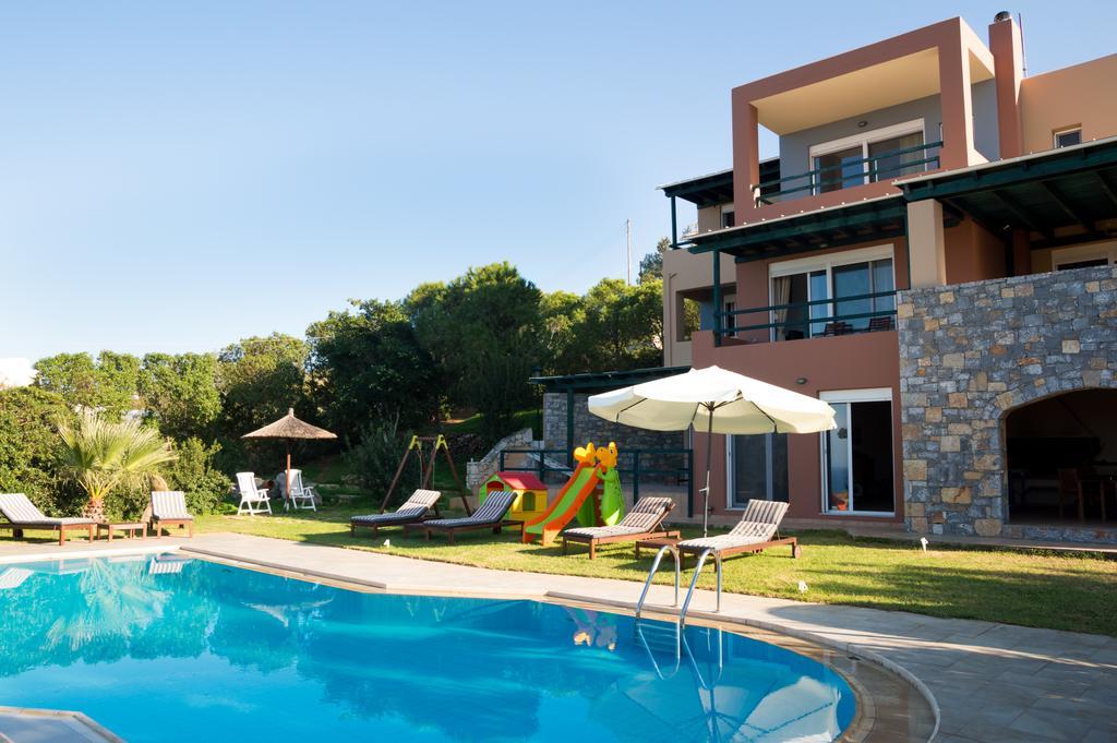 Wild Pear Villa ลิกาเรีย ภายนอก รูปภาพ