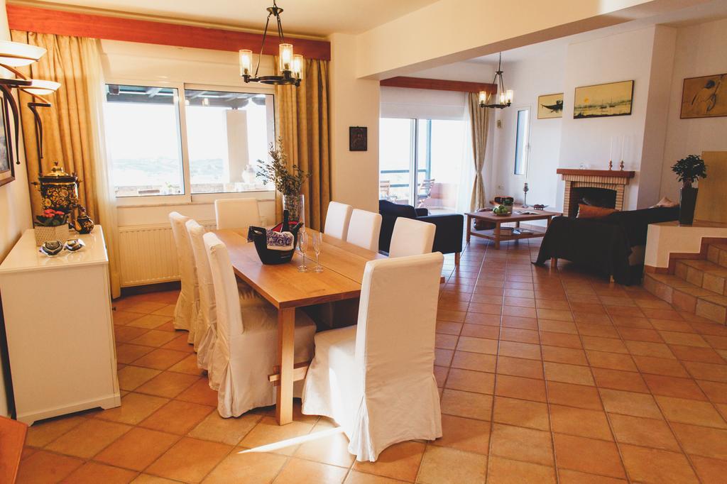 Wild Pear Villa ลิกาเรีย ภายนอก รูปภาพ
