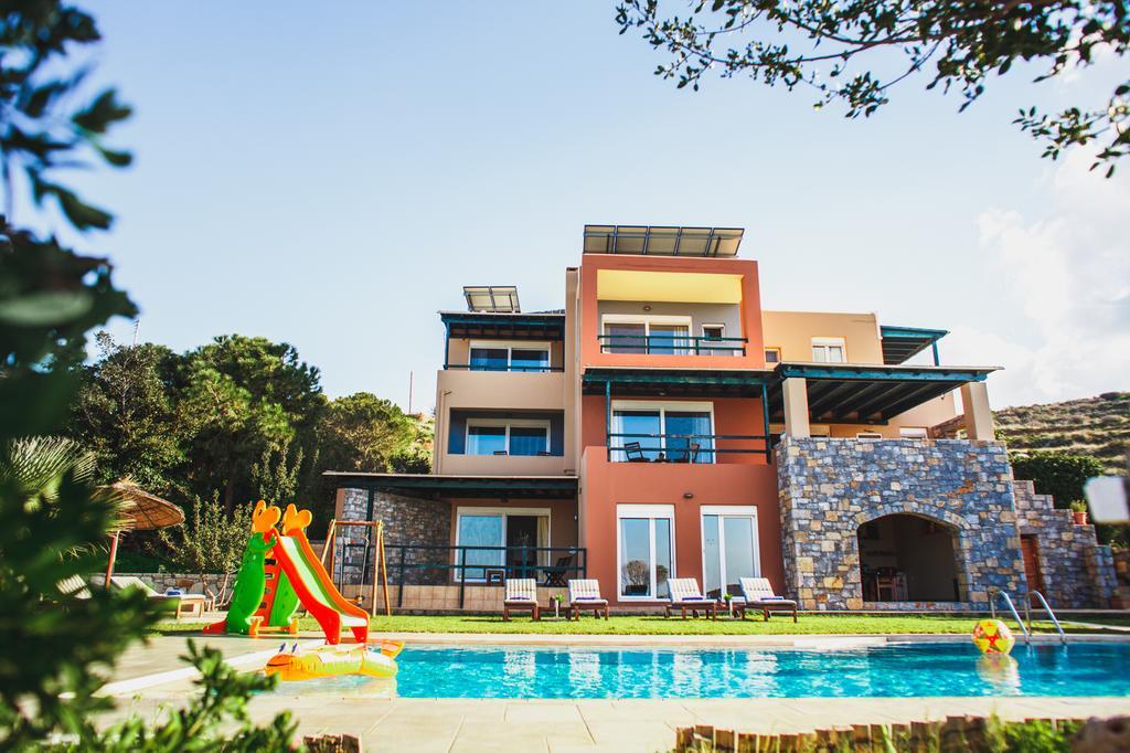 Wild Pear Villa ลิกาเรีย ภายนอก รูปภาพ