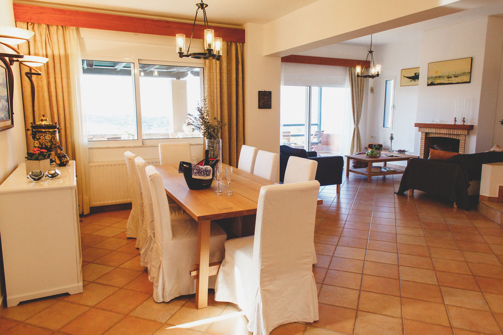 Wild Pear Villa ลิกาเรีย ภายนอก รูปภาพ